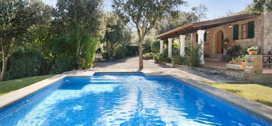 pedro_monjo_-_swimming_pool_04_2400x1600.jpg Villa rentals in Mallorca