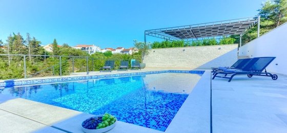 photo_resizer_2021_08_05_06_55_06_28.jpg Villas in Brac