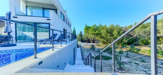 photo_resizer_2021_08_05_06_55_06_8.jpg Book a villa holiday in Dalmatia