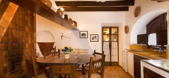 piedra_-_kitchen_1_2400x1600.jpg Holiday villas in Spain