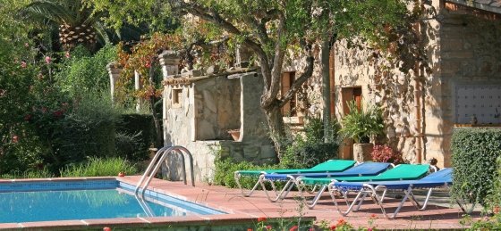 punxa_-_swimming_pool_07_2400x1600.jpg Villa holidays in Balearic Islands