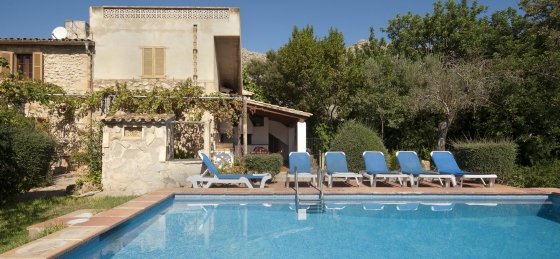 punxa_-_swimming_pool_12_2400x1600.jpg Villa rentals in Spain