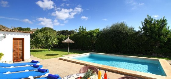 rei_vila_-_swimming_pool_02_2400x1600.jpg Villas in Pollensa