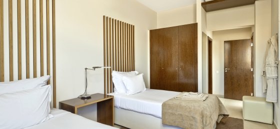 salgados_beach_villas_-_bedroom_4.jpg Book a villa holiday in Algarve