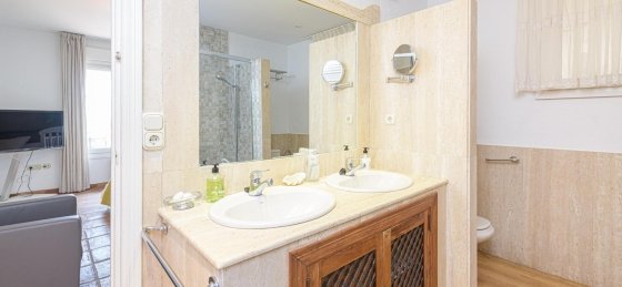 sam33.jpg Book a villa in Spain