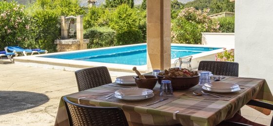 sort_-_terrace_1_2400x1600.jpg Book a villa in Pollensa