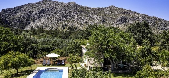 Book a villa in Pollensa