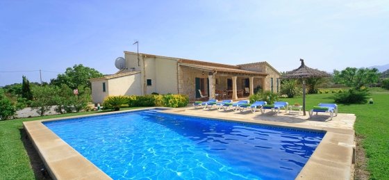 02-min.jpg Villa in Pollensa to rent