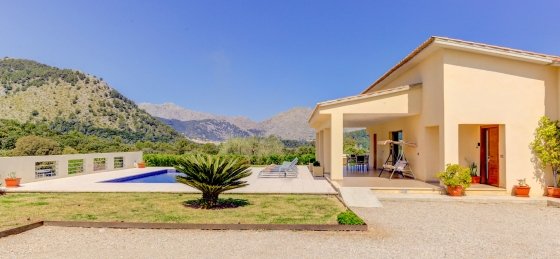 02.jpg Book a villa holiday in Balearic Islands