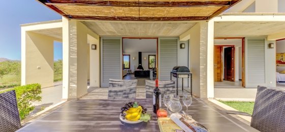 Book a villa in Alcudia