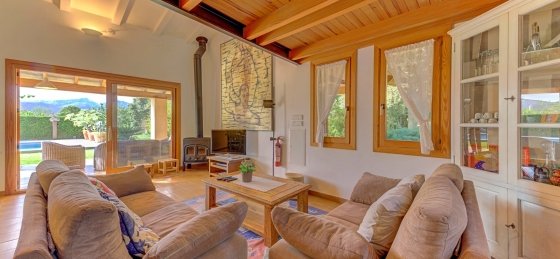 06-min.jpg Book a villa holiday in Spain