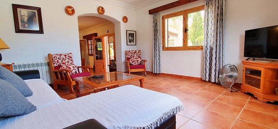 08.jpg Villa holidays in Spain