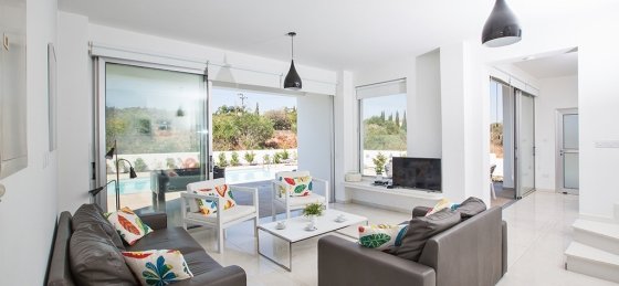 10.jpg Book a villa in Protaras