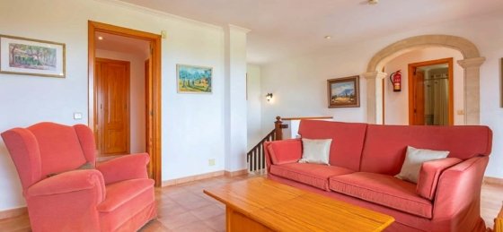 11.jpg Book a villa holiday in Alcudia