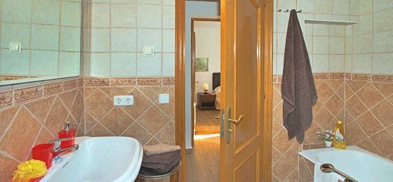 15.jpg Book a villa in Spain