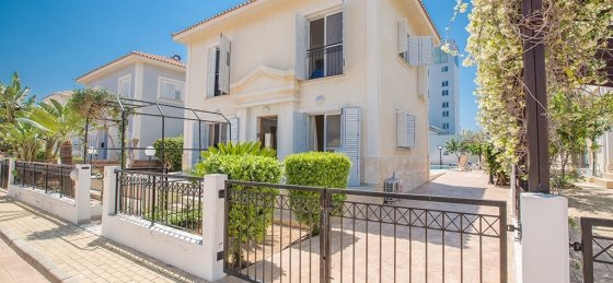 23.jpg Book a villa in Cyprus