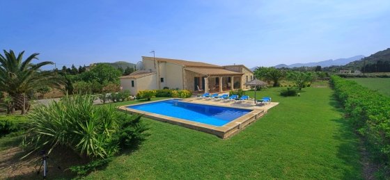 25-min.jpg Book a villa in Balearic Islands