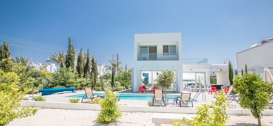 2.jpg Villa rentals in Cyprus
