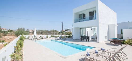 2.jpg Villas in Protaras