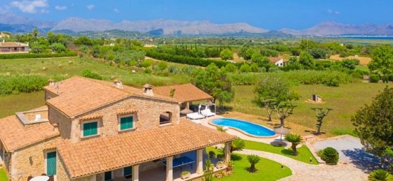 38.jpg Book a villa in Mallorca