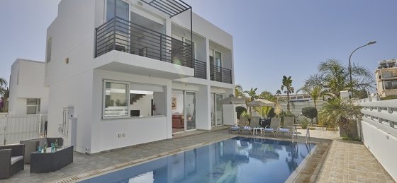 3.jpg Villa rentals in Cyprus
