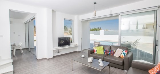 9.jpg Book a villa in Protaras