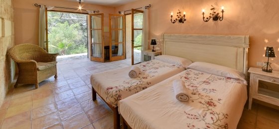 a-9226.jpg Book a villa in Mallorca