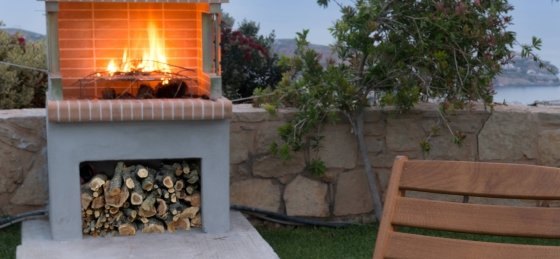 bbq.r.jpg Holiday villas in Greece