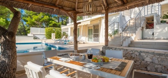 beachfront-villa-allegria-with-pool-361421.jpg Book a villa holiday in Dalmatia