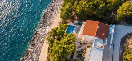 beachfront-villa-allegria-with-pool-361444.jpg Book a villa holiday in Croatia