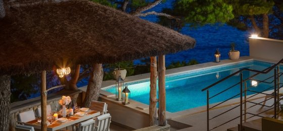 beachfront-villa-allegria-with-pool-361478.jpg Villa rentals in Croatia