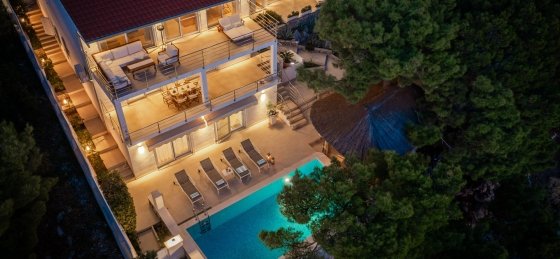 beachfront-villa-allegria-with-pool-361482.jpg Book a villa in Dalmatia