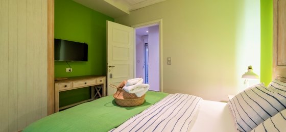 camera_verde_7.jpg Book a villa in Greece