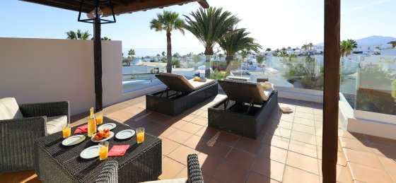 cancilla-top_terrace-1.jpg Book a villa holiday in Lanzarote