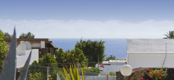 dos_piedras_11.jpg Book a villa holiday in Lanzarote