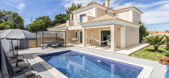 exterior1.jpg Villa in Almancil to rent