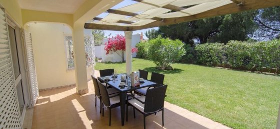 exterior2.jpg Villa holidays in Algarve