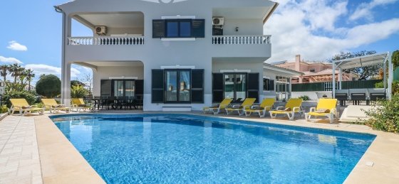 exterior9.jpg Villa in Algarve to rent