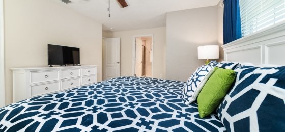 Book a villa in Storey Lake Resort