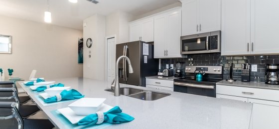 Book a villa in Storey Lake Resort