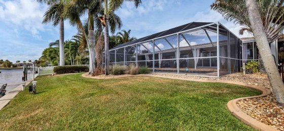 image_158804754.jpeg Book a villa holiday in United States