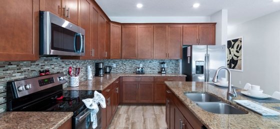 Book a villa holiday in Storey Lake Resort