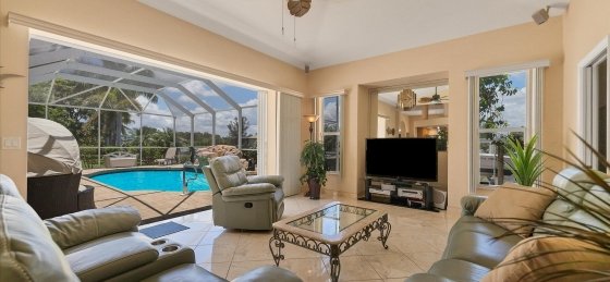 image_160972101.jpeg Book a villa in Charlotte Harbor