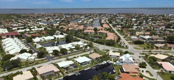 image_161682961.jpeg Book a villa in Charlotte Harbor