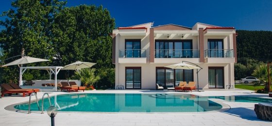 Villa in Hanioti to rent