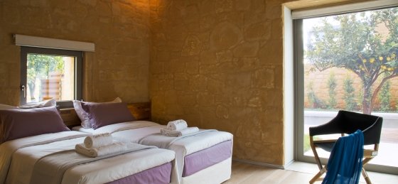 left_bedroom_mandarina_3120.jpg Villa holidays in Greece