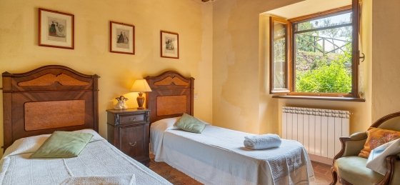 Book a villa in Arezzo