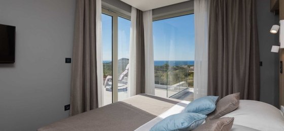 luxury-villa-cinderella-with-pool-106368.jpg Book a villa in Primosten