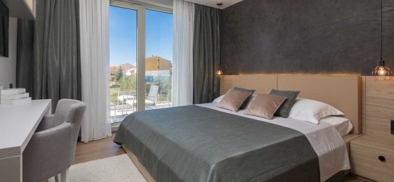 luxury-villa-cinderella-with-pool-106372.jpg Villas in Primosten