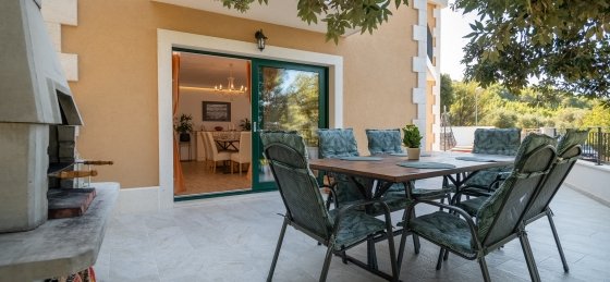 Book a villa holiday in Dalmatia